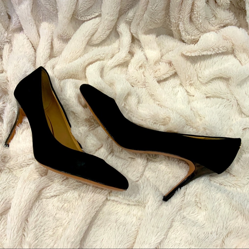 Coach Black Suede Rounded toe pumps